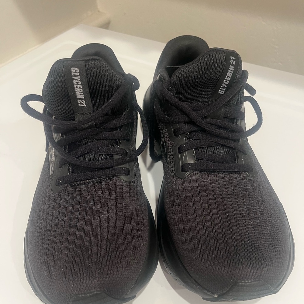 BROOKS GLYCERIN GTS 21 running shoes in the triple black